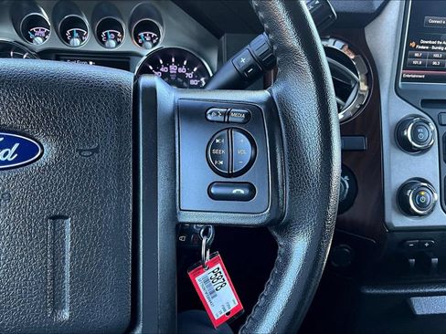 Used 2015 Ford F250 Lariat w/ Lariat Interior Package AWD/4WD image 10