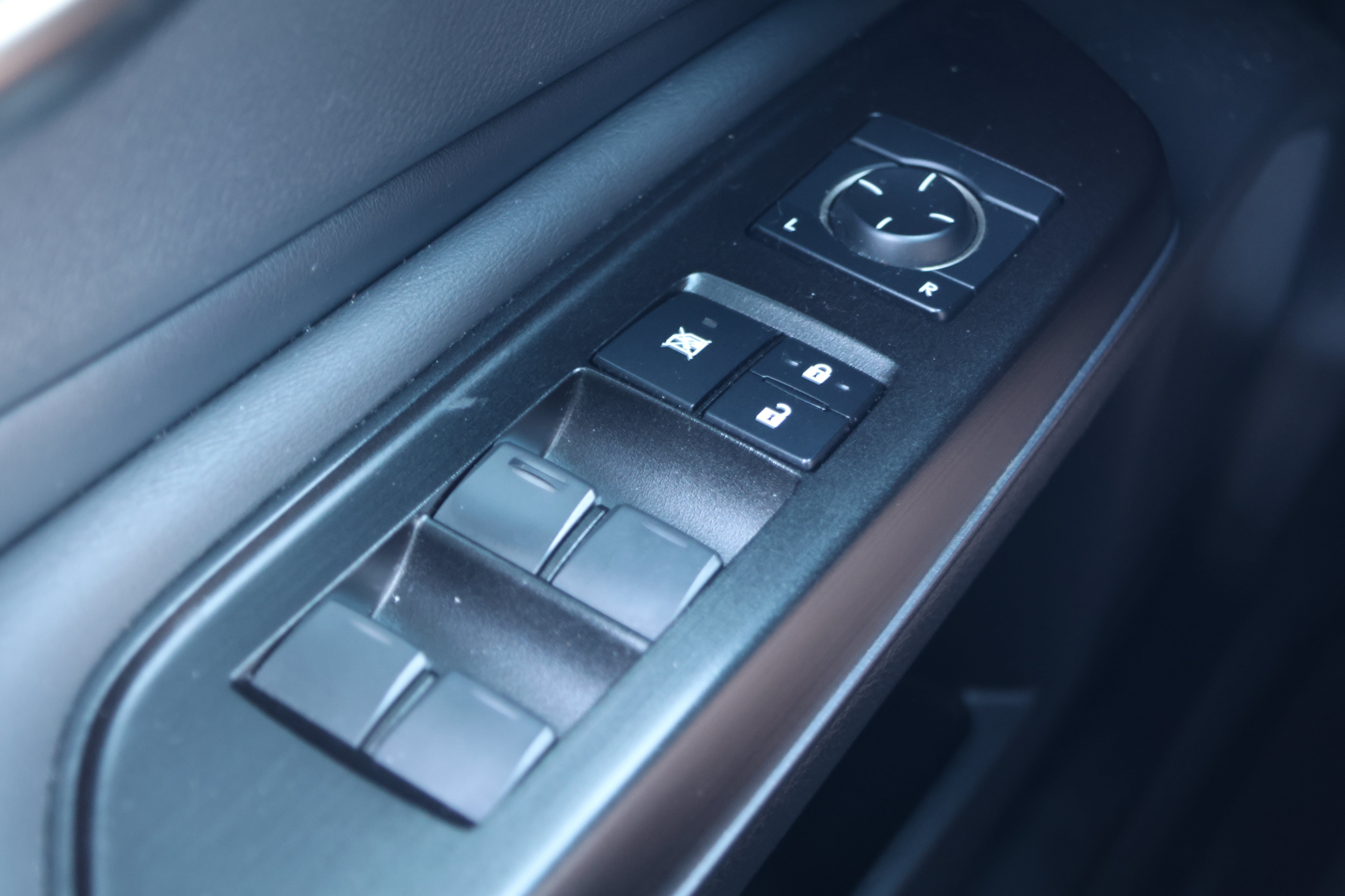 Used 2019 Lexus ES 350 w/ Premium Package FWD image 14