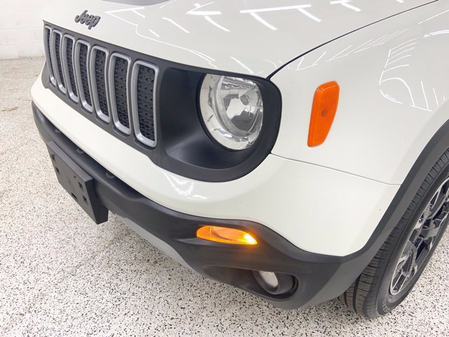 Used 2023 Jeep Renegade Latitude AWD/4WD image 20