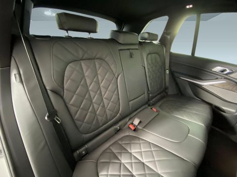 Used 2026 BMW X5 sDrive40i w/ Premium Package RWD image 32