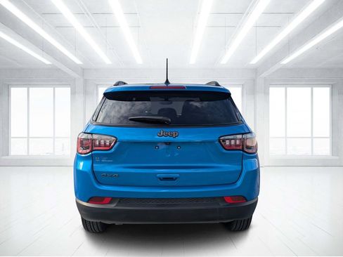 Used 2025 Jeep Compass Latitude w/ Altitude Special Edition image 4