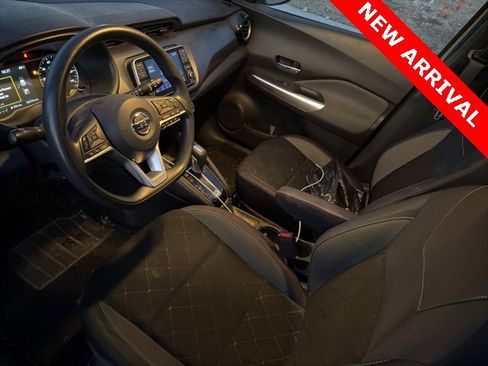 Used 2018 Nissan Kicks SV image 8