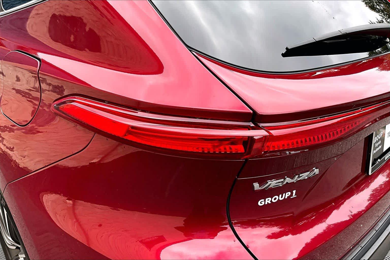 Certified 2024 Toyota Venza LE AWD/4WD image 29