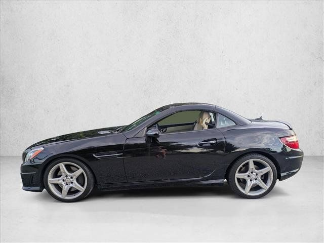 Used 2016 Mercedes-Benz SLK 300 image 8