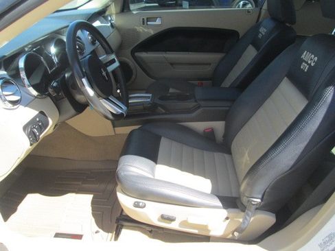 Used 2007 Ford Mustang GT Premium RWD image 11