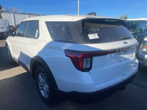 New 2026 Ford Explorer Active image 3