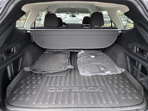 Used 2024 Subaru Outback Premium image 13