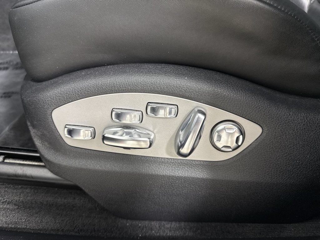 Certified 2023 Porsche Macan GTS AWD/4WD image 40