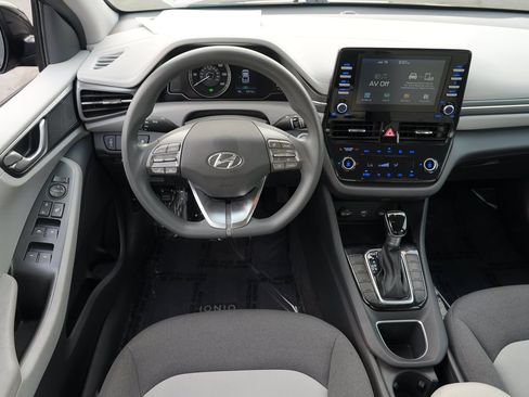 Used 2020 Hyundai Ioniq Blue FWD image 20