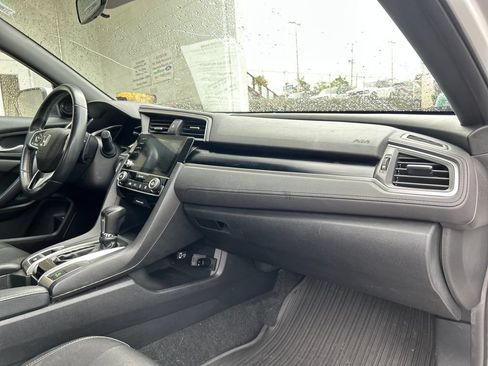 Used 2019 Honda Civic Sport image 13