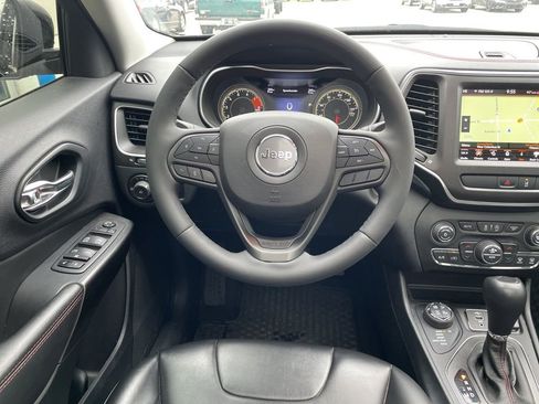 Used 2022 Jeep Cherokee Trailhawk w/ Sun, Sound & Nav Group image 13