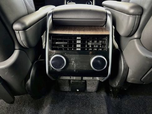 Used 2023 Land Rover Range Rover Long Wheelbase SE AWD/4WD image 26