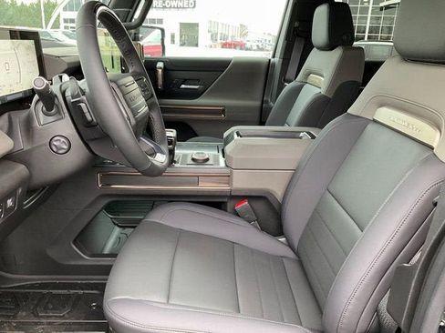 New 2025 GMC Hummer EV 2X image 2