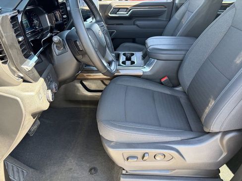 Certified 2025 Chevrolet Silverado 2500 LT w/ Convenience Package AWD/4WD image 20