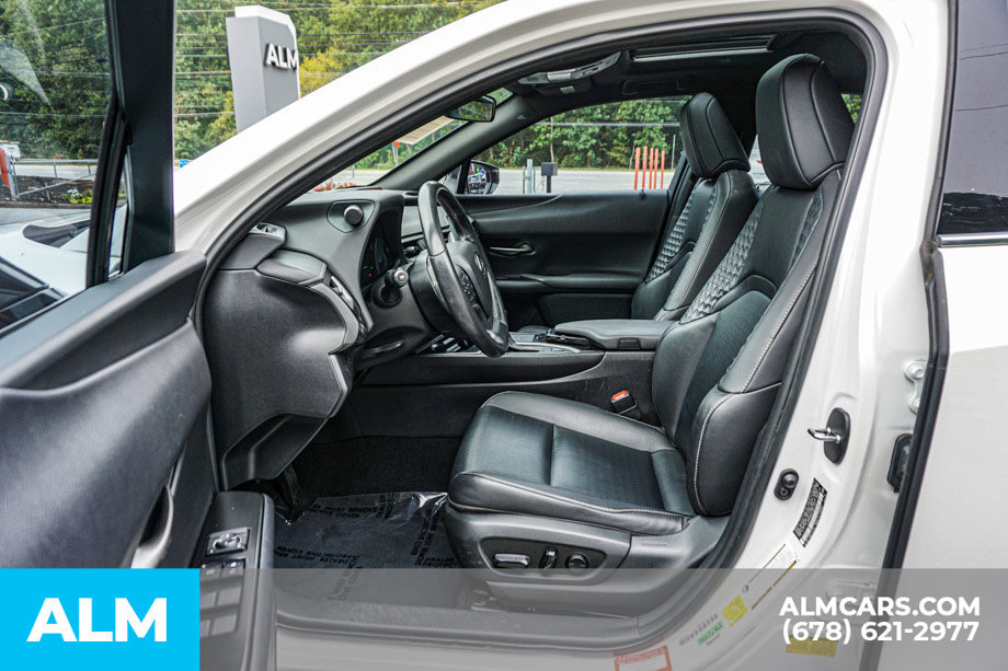 Used 2020 Lexus UX 200 w/ Accessory Package 2 FWD image 18
