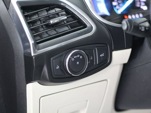 Used 2015 Ford Edge Titanium w/ Equipment Group 302A AWD/4WD image 51