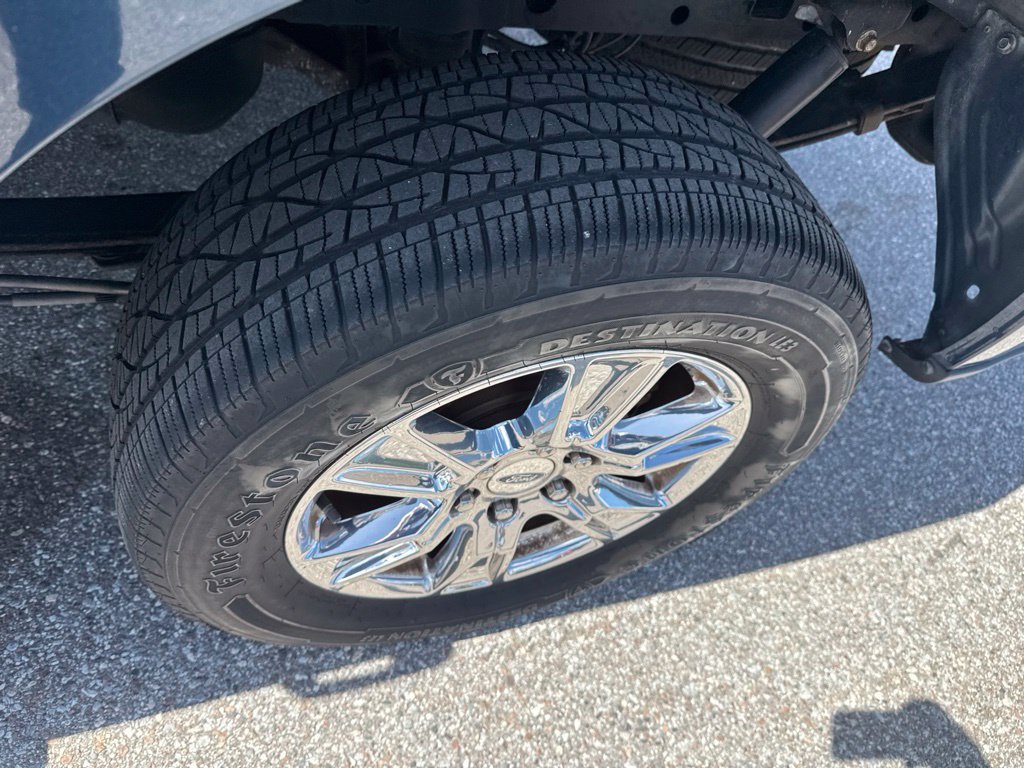 Used 2017 Ford F150 XLT w/ Equipment Group 302A Luxury RWD image 11