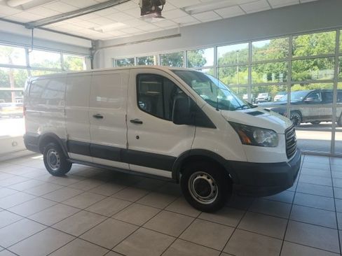 Used 2016 Ford Transit 150 130 Low Roof RWD image 2