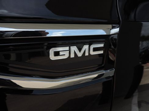 Used 2021 GMC Yukon SLT w/ SLT Luxury Plus Package RWD image 24