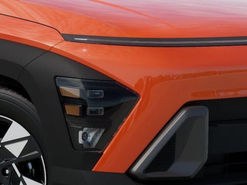 Used 2025 Hyundai Kona SEL FWD image 9