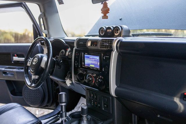 Used 2007 Toyota FJ Cruiser 4WD w/ TRD Special Edition image 66