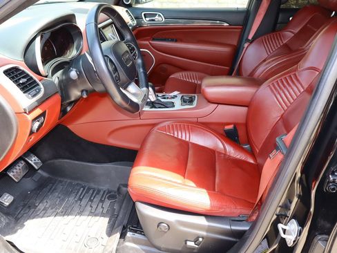 Used 2018 Jeep Grand Cherokee Trackhawk AWD/4WD image 16