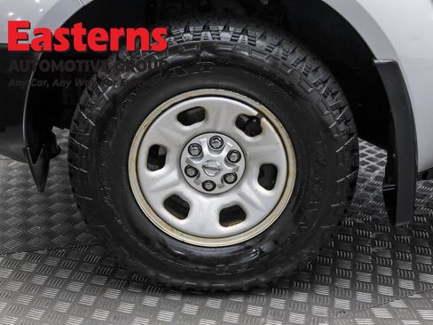 Used 2019 Nissan Frontier S image 31