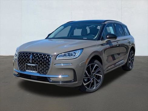 New 2025 Lincoln Corsair Grand Touring image 1