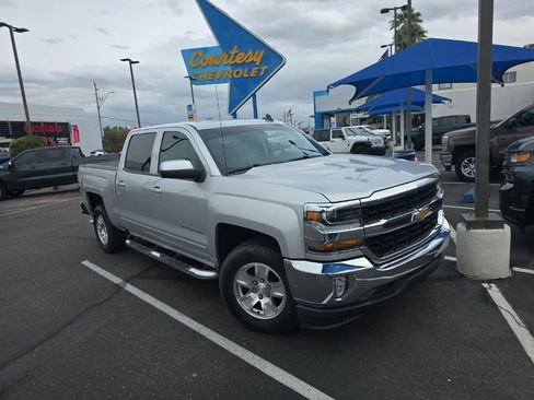Used 2018 Chevrolet Silverado 1500 LT w/ All Star Edition image 2