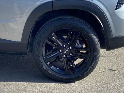 Used 2024 Chevrolet Trax ACTIV w/ Sunroof Package image 29