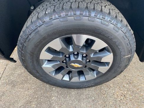 New 2026 Chevrolet Silverado 2500 Custom image 8