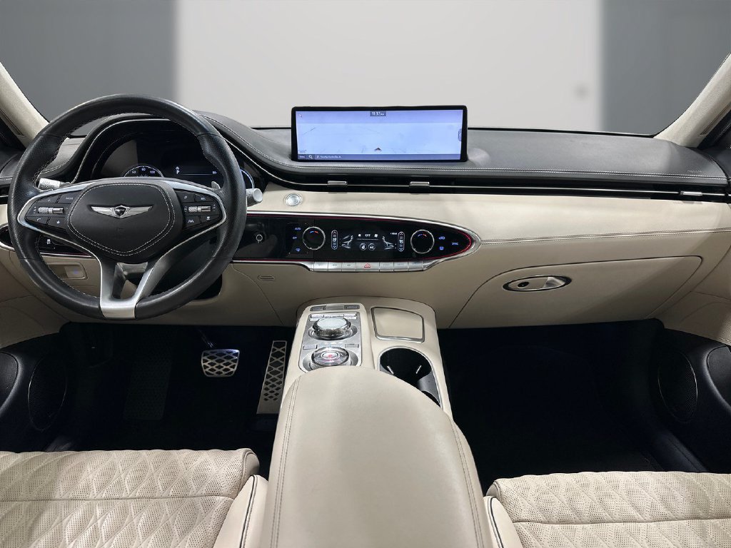Used 2025 Genesis GV70 3.5T Sport w/ Sport Advanced Package AWD/4WD image 18
