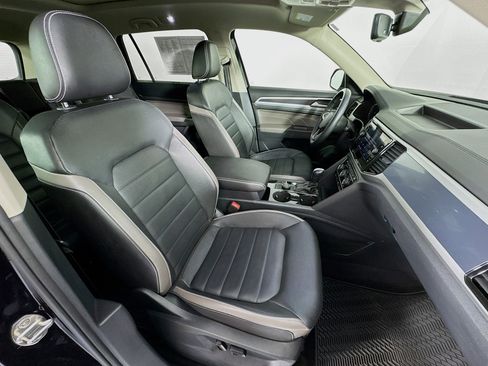 Used 2023 Volkswagen Atlas SEL Premium image 31