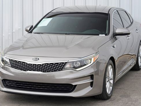 Used 2016 Kia Optima EX image 42