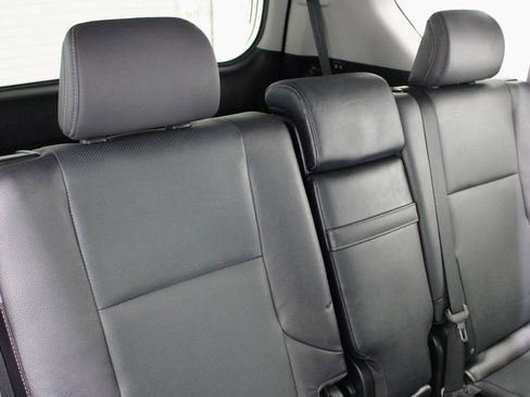 Used 2018 Lexus GX 460 Premium w/ Premium Package AWD/4WD image 46