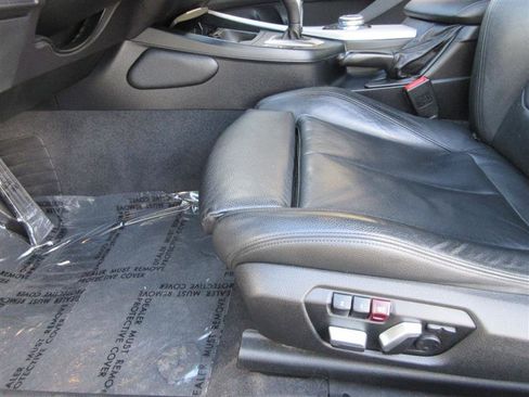 Used 2016 BMW M235i Coupe w/ Technology Package image 21