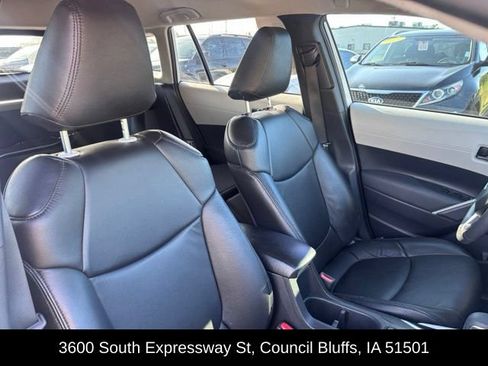 Used 2024 Toyota Corolla Cross LE FWD image 55