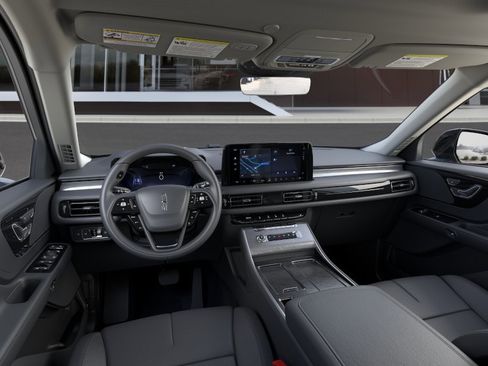New 2026 Lincoln Aviator 2WD w/ Jet Appearance Package image 9
