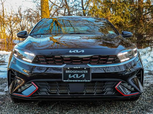 Certified 2022 Kia Forte GT-Line w/ GT-Line Technology Package image 2