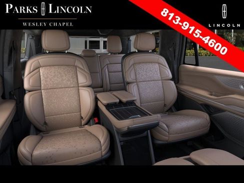 New 2026 Lincoln Navigator L Black Label AWD/4WD image 11