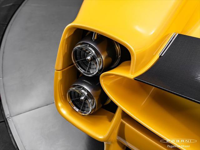 Used 2024 Pagani Utopia RWD image 28