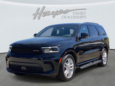 Used 2024 Dodge Durango GT RWD image 11