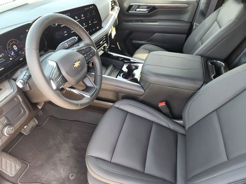 New 2026 Chevrolet Suburban LT w/ Comfort Package RWD image 13