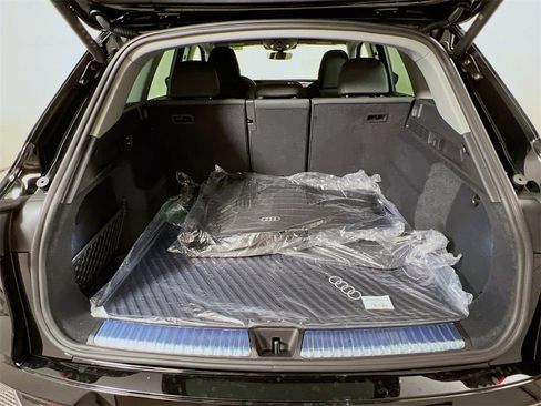 New 2025 Audi Q5 Prestige image 26