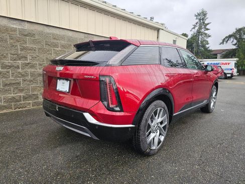 New 2026 Cadillac Optiq Luxury 1 image 12