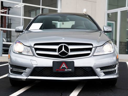 Used 2013 Mercedes-Benz C 250 Coupe image 4