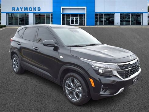 Certified 2026 Kia Seltos LX image 1