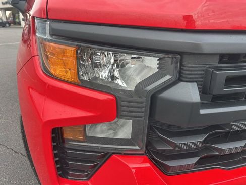 Used 2023 Chevrolet Silverado 1500 Custom Trail Boss w/ LPO, Dark Essentials Package image 30