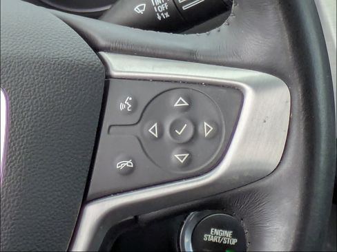 Used 2022 GMC Terrain SLT w/ Infotainment Package II FWD image 20