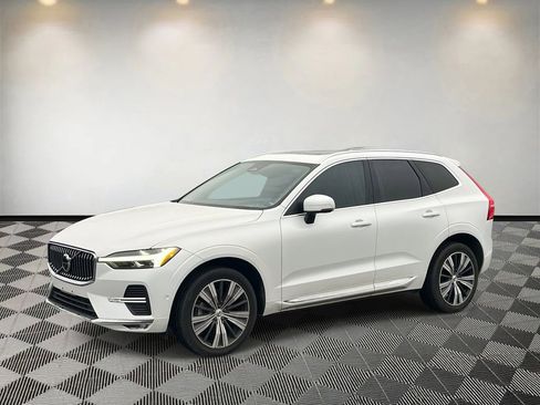 Used 2023 Volvo XC60 B5 Plus w/ Protection Package Premier image 7